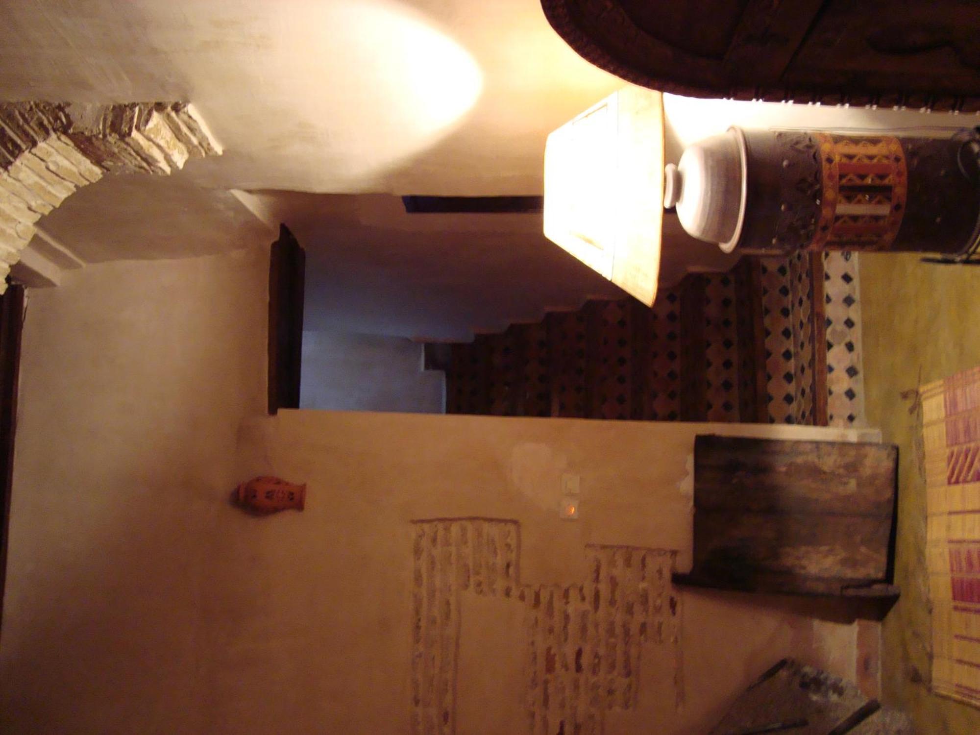 Riad Felloussia مكناز المظهر الخارجي الصورة